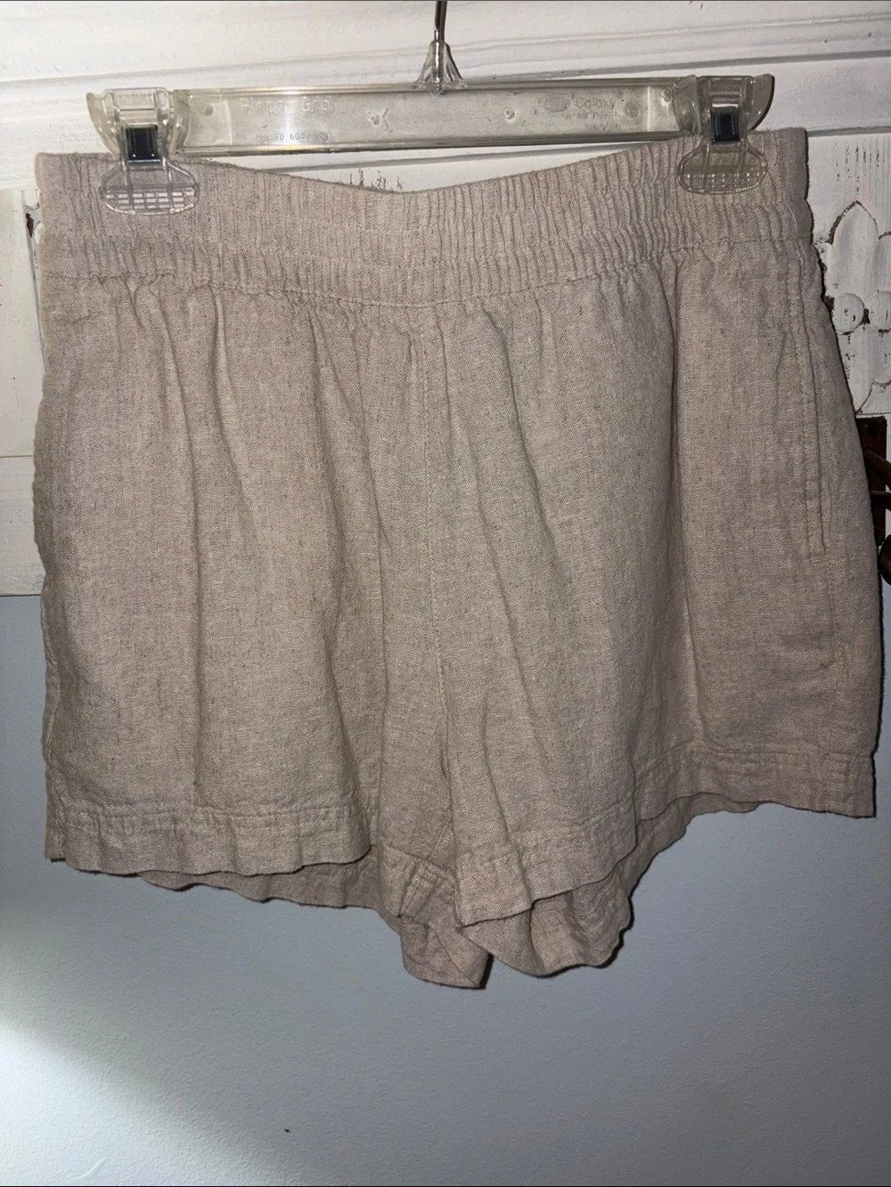 Old Navy High-Waist Linen-Blend Shorts in Light Beige